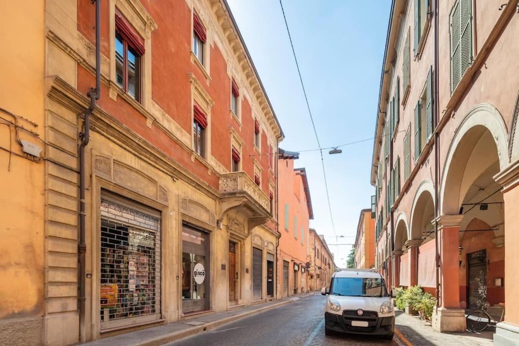Central Elegant Apartment - Liberty House Bologna Eksteriør billede